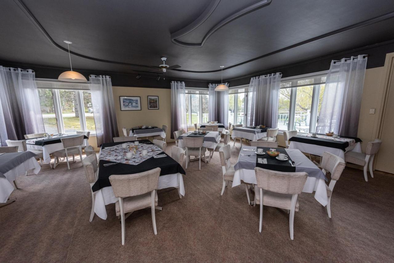 Auberge Beausejour Les Éboulements Exteriér fotografie