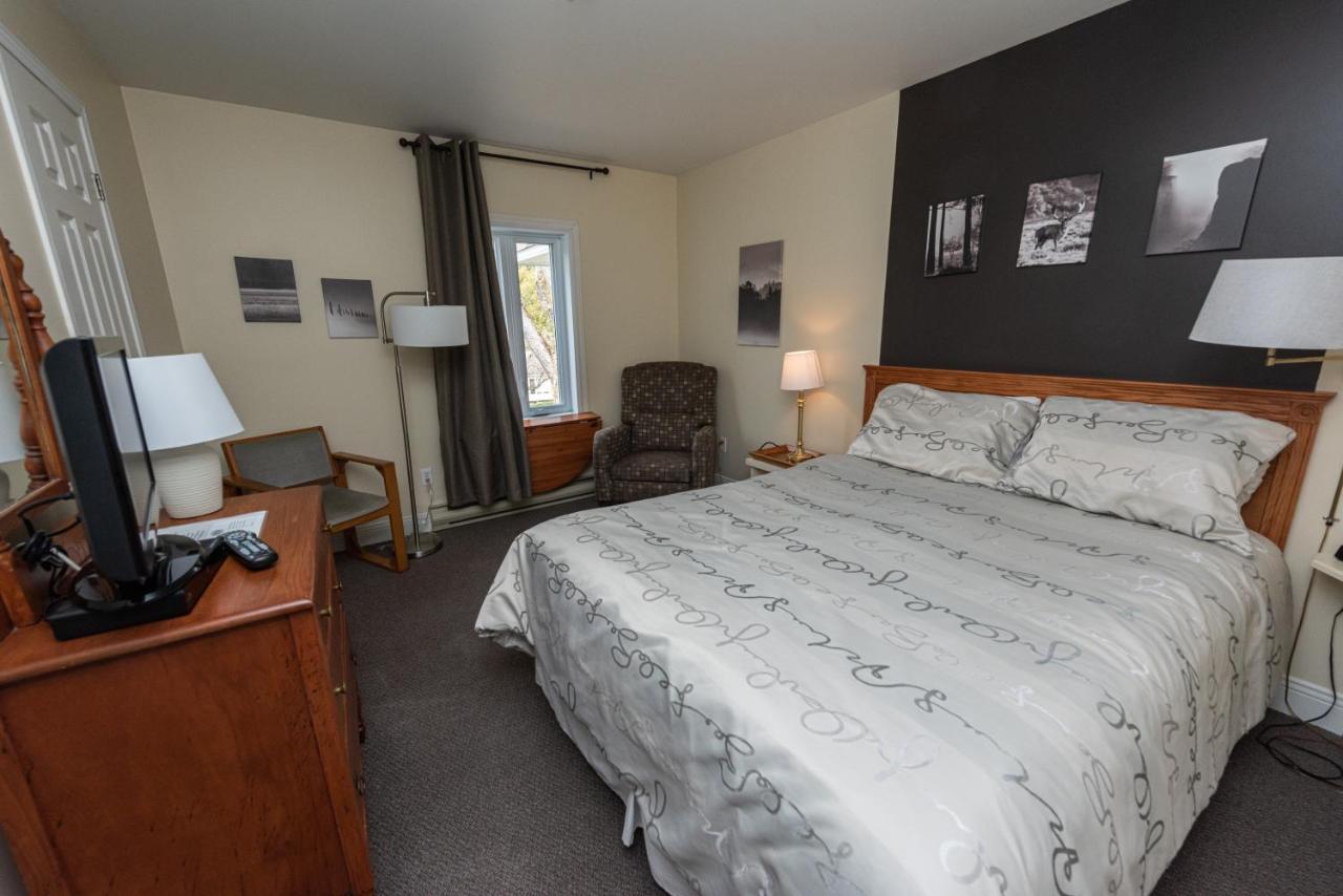 Auberge Beausejour Les Éboulements Exteriér fotografie
